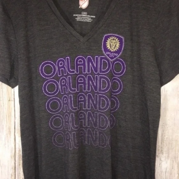 Orlando City SC MLS V Neck Graphic Tee Gray Purple Women’s Large Soccer Shirt - Picture 3 of 6